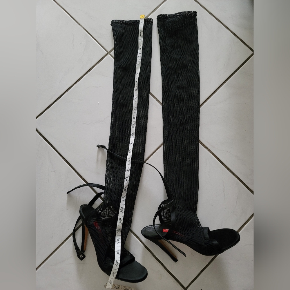 ANDREA PFISTER boots size 7 Super slim